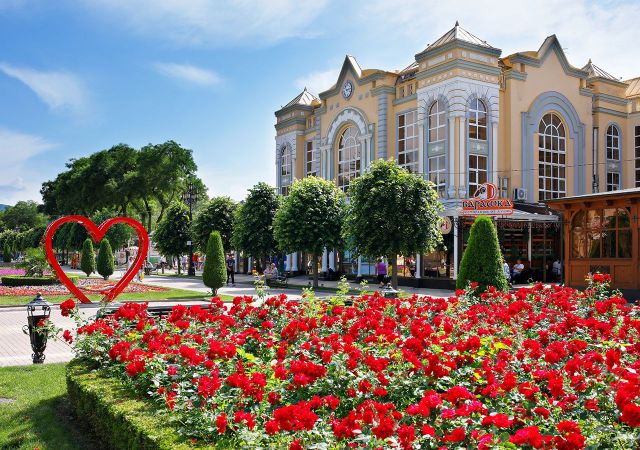 В Кисловодске идёт активное строительство новых социальных объектов В Кисловодске идёт активное строительство новых социальных объектов