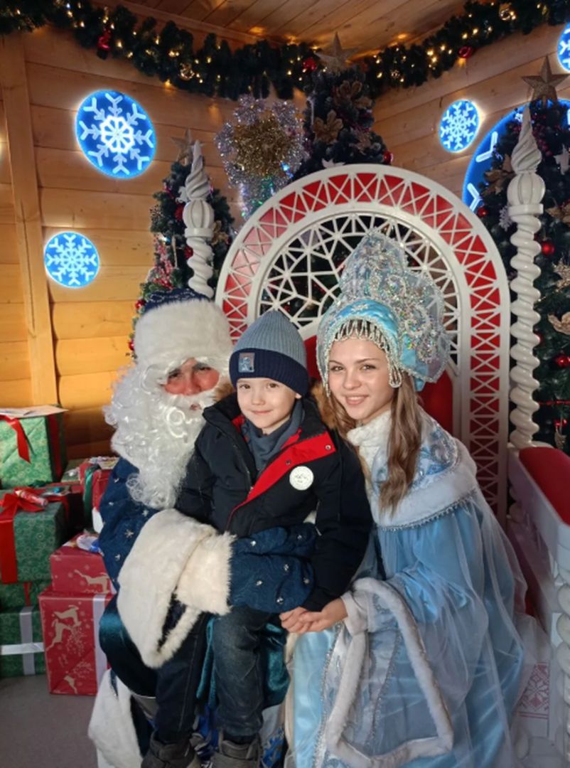 Почти тысяча человек посетила резиденцию ставропольского Деда Мороза в первые дни её работы