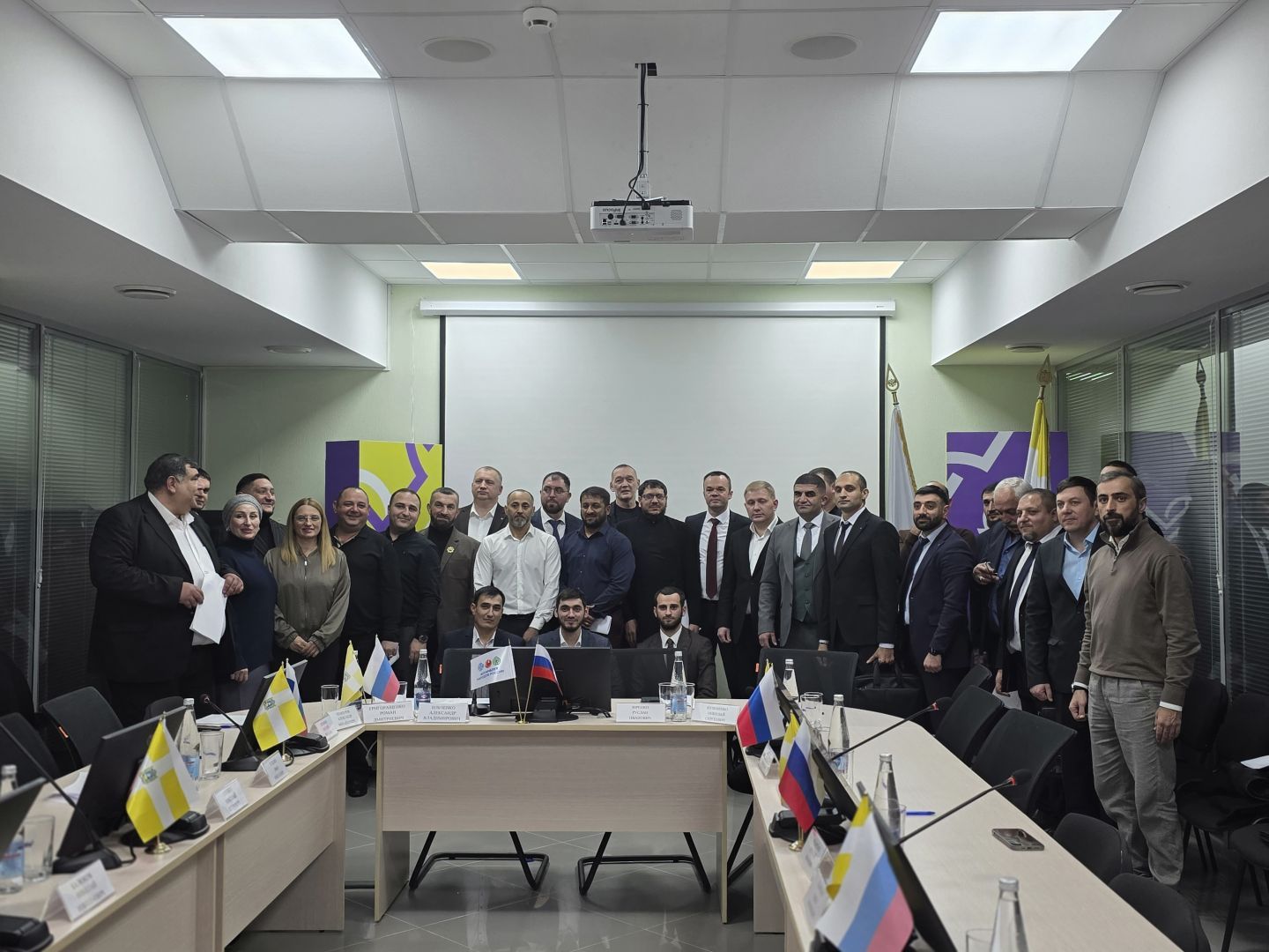 Ассамблея народов России организовала диалог власти и ромской диаспоры