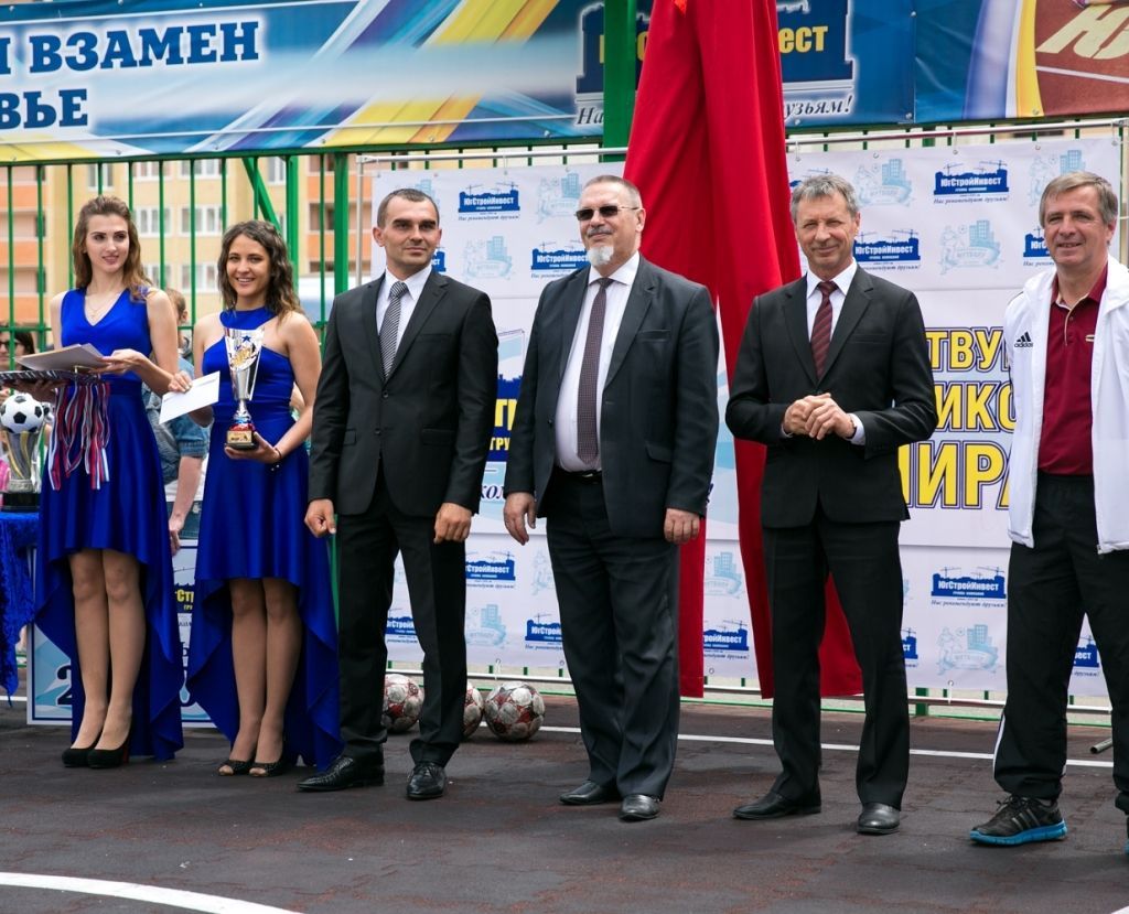 В микрорайоне «Перспективный» завершился турнир по дворовому футболу на кубок группы компаний «ЮгСтройИнвест»