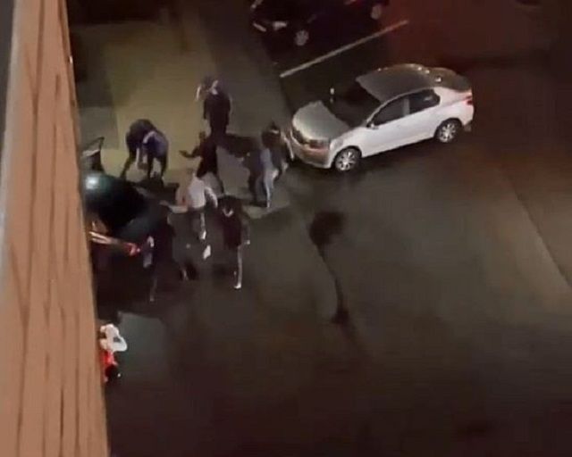 В Ставрополе по факту массовой драки в микрорайоне Перспективном возбуждено уголовное дело В Ставрополе по факту массовой драки в микрорайоне Перспективном возбуждено уголовное дело