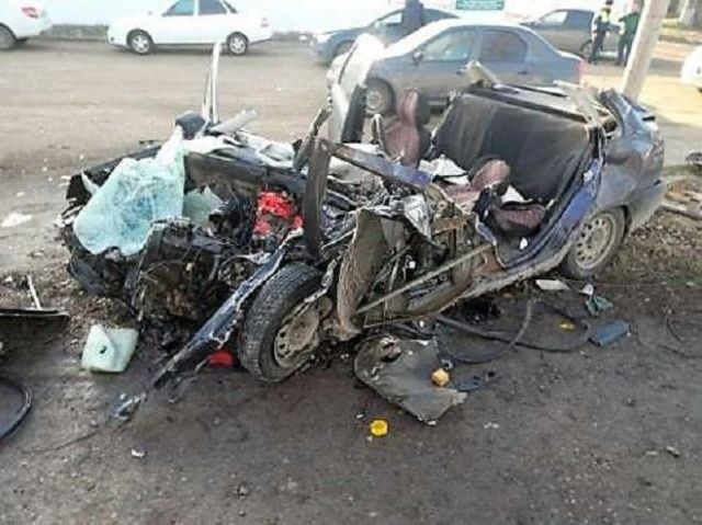 Водитель легковушки погиб в аварии с мусоровозом на Ставрополье