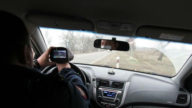 На наиболее аварийных участках дорог Ставрополья пройдёт двухэтапная операция «Скорость» На наиболее аварийных участках дорог Ставрополья пройдёт двухэтапная операция «Скорость»