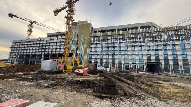 Строительство культурного центра на юго-западе Ставрополя подошло к экватору