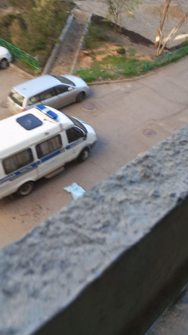 Девушка упала с 16 этажа дома в центре Ставрополя