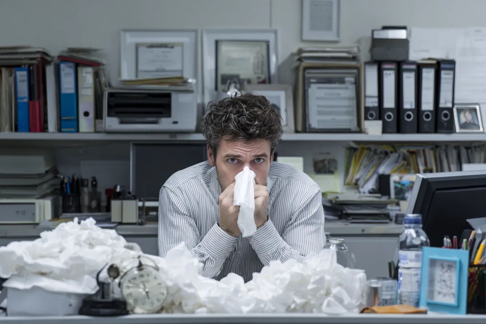 Как не простудиться в офисе и транспорте: 6 рабочих привычек зимой