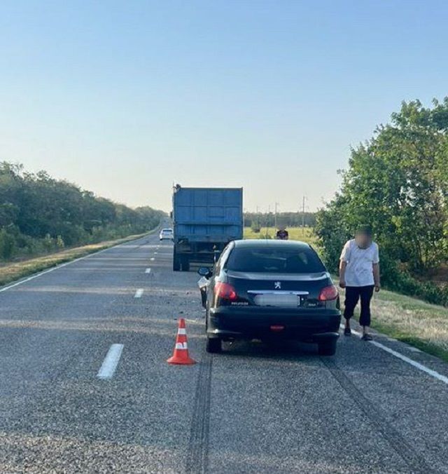 Три человека, включая 5-летнего ребёнка, пострадали в ДТП с «КАМАЗом» на Ставрополье