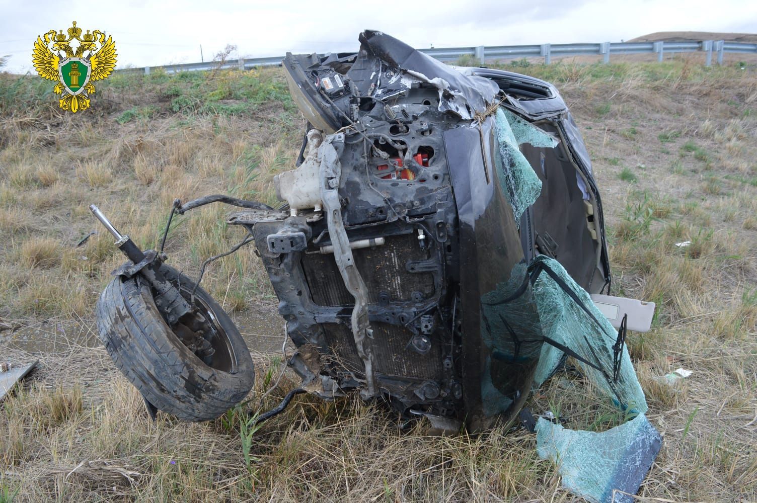 Следком и прокуратура проводят проверку после опрокидывания минивэна на Ставрополье