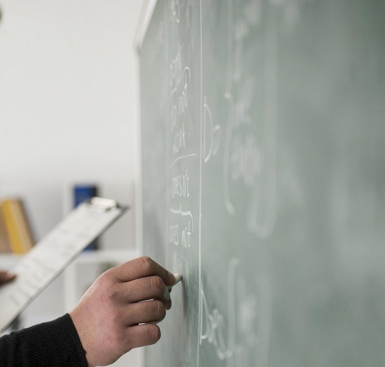 Школу Ставрополя обязали запретить работать педагогам-иноагентам