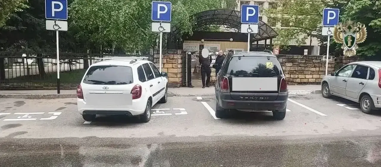 Парковки для инвалидов привели в порядок в Ставрополе