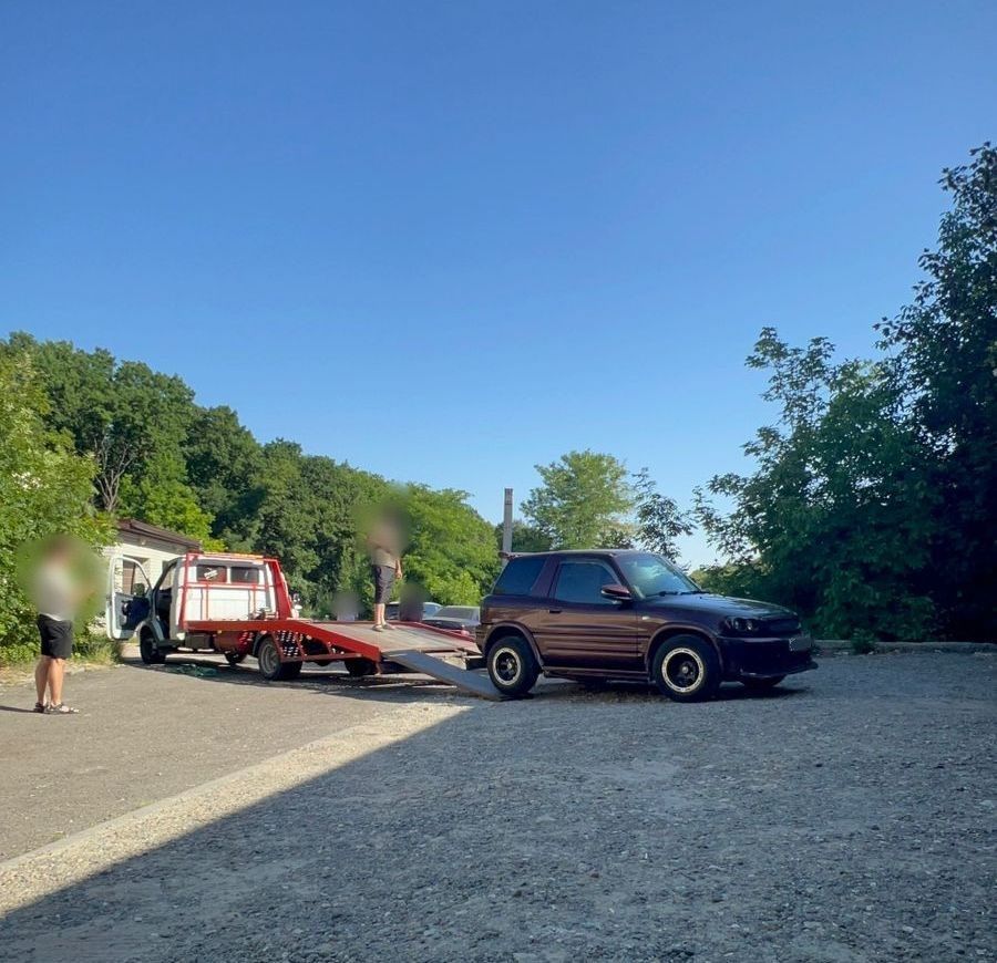 У ставропольского певца арестовали машину за долги в 800 тысяч