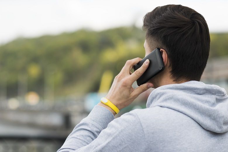 Влюблённый ставрополец отслеживал звонки коллеги и её мужа и попал под суд