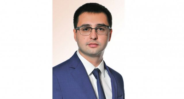 Самого молодого депутата парламента Ставропольского края арестовали за взятку Самого молодого депутата парламента Ставропольского края арестовали за взятку