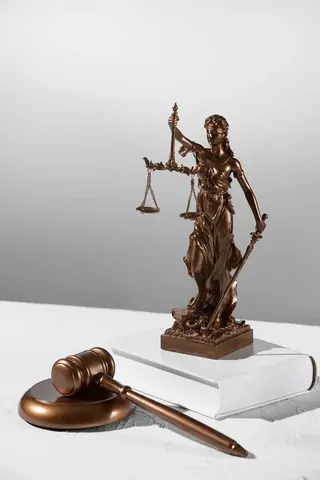 Адвокат, подделавший доказательства для смягчения приговора, пойдёт под суд на Ставрополье