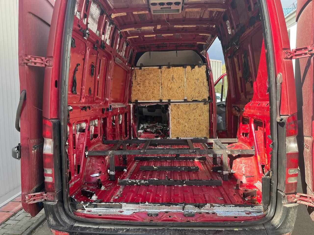 Микроавтобус со взрывчаткой пытались перегнать в Пятигорск