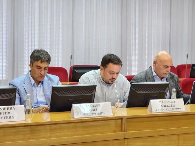 В Общественной палате Ставрополья предложили приравнять учителей к госслужащим