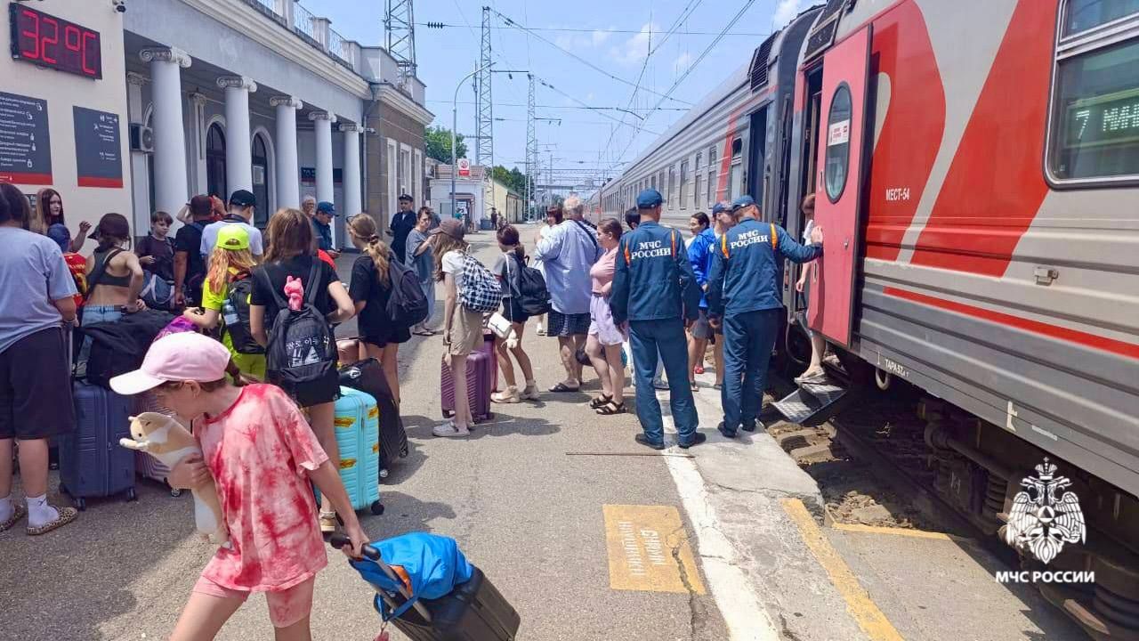 В Ставропольский край прибыло почти 200 детей из Белгородской области
