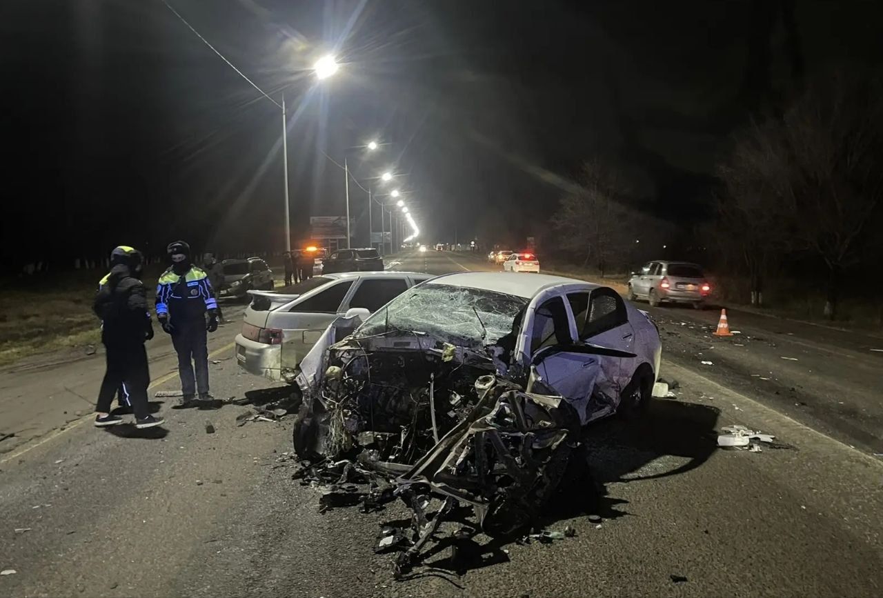 Под Ставрополем в аварии с участием 5 машин пострадал человек