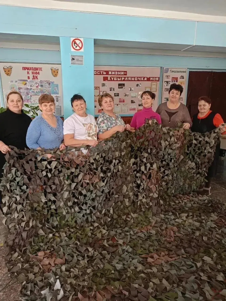 Более 2000 маскировочных сетей передали бойцам СВО волонтёры из Ипатово