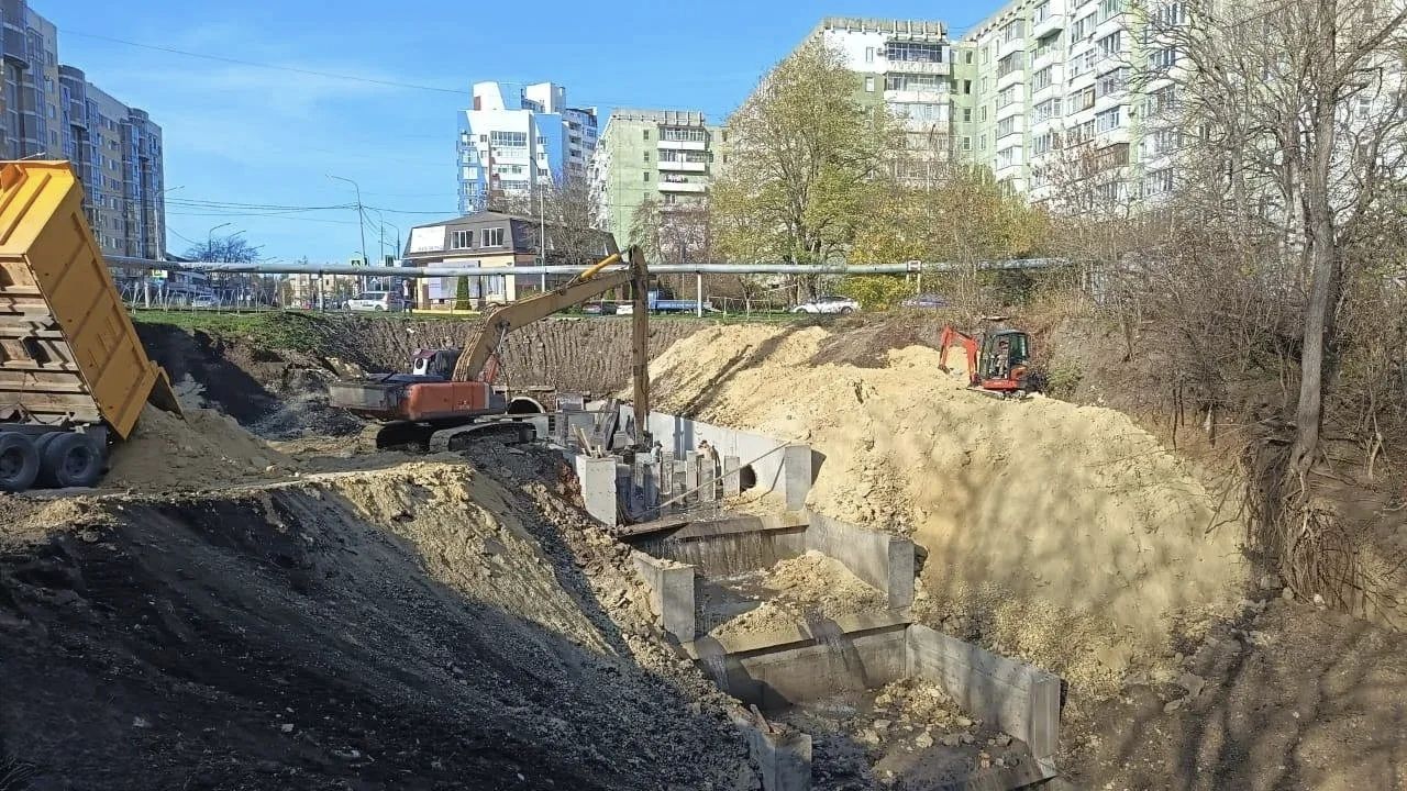 В Ставрополе завершают восстановление дождевой канализации на улице Космонавтов
