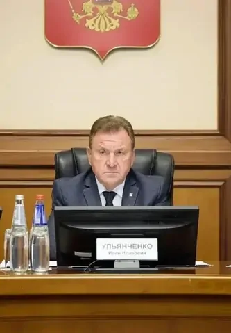 Владимир Путин наградил мэра Ставрополя Ивана Ульянченко медалью ордена «За заслуги перед Отечеством»