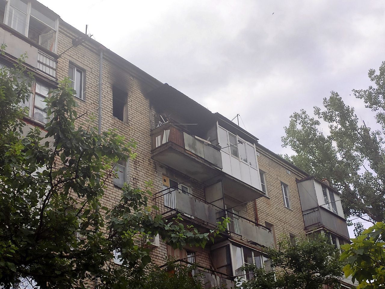 В Буденновске потушили пожар в пятиэтажке