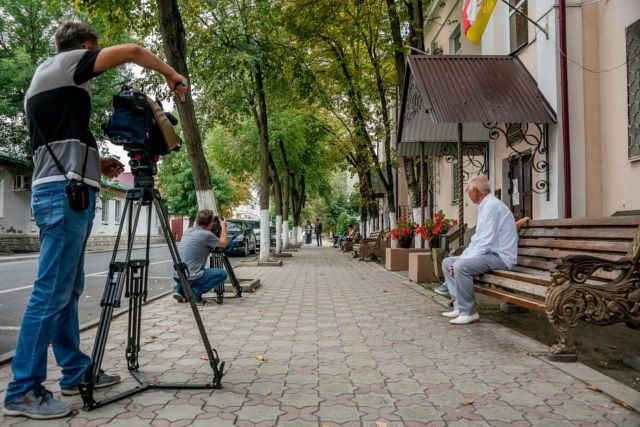 Журналистка снимает фильм о моздокских кабардинцах Ставрополья Журналистка снимает фильм о моздокских кабардинцах Ставрополья