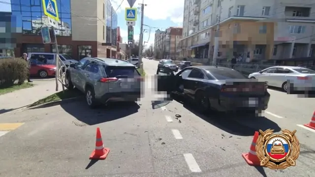 Столкновение «Тойоты» и «Доджа» в центре Ставрополя обошлось без пострадавших