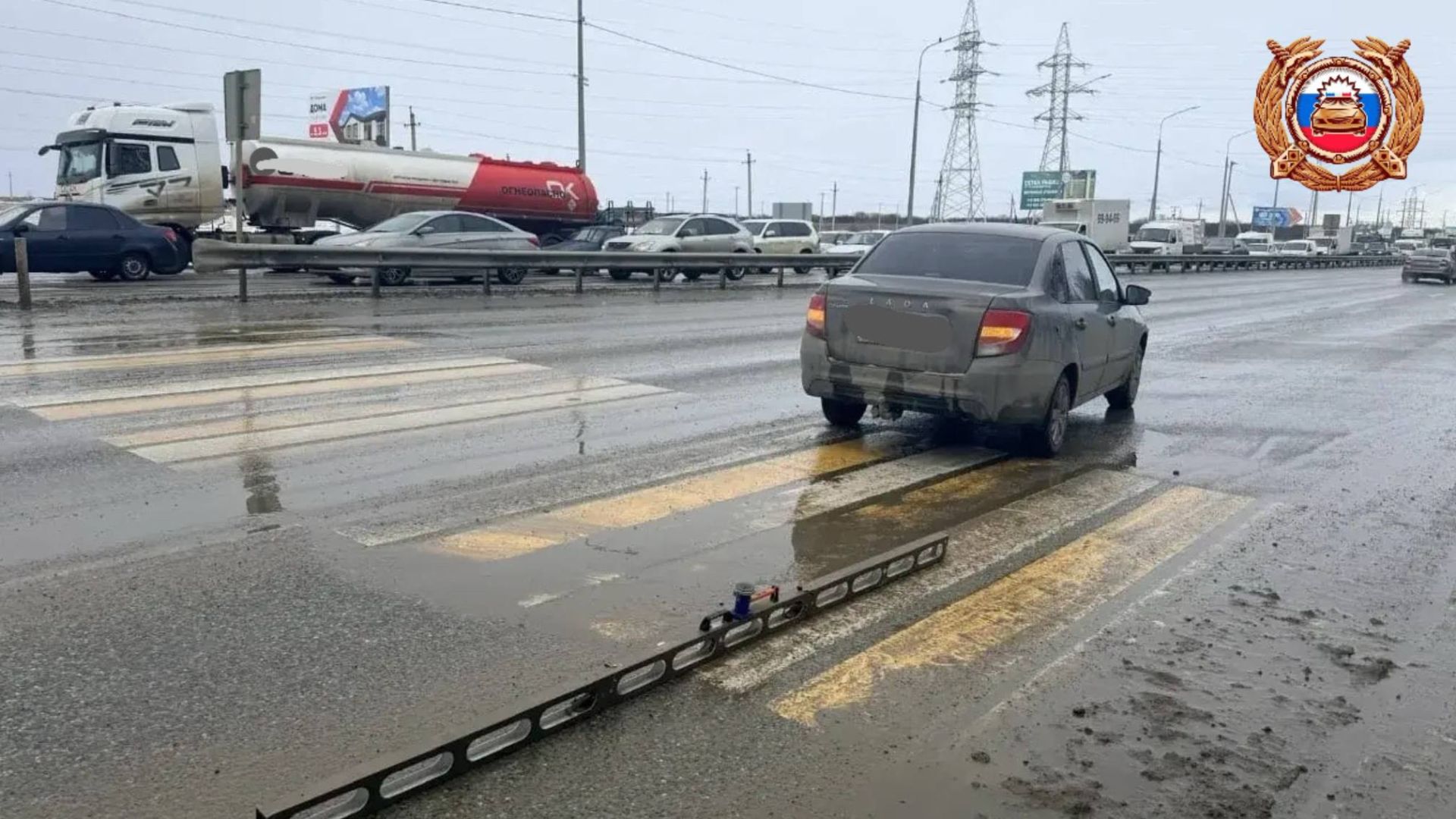 Женщина попала в больницу с травмой головы после наезда автомобиля в Ставрополе