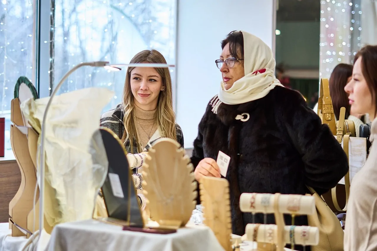 В Ставрополе партия Новые люди провела ярмарку в поддержку локальных производителей и концерт местных исполнителей
