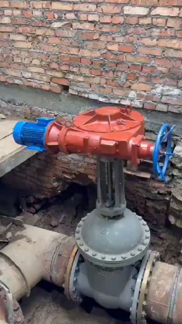 Водоснабжение Кисловодска планируют восстановить к утру 15 мая