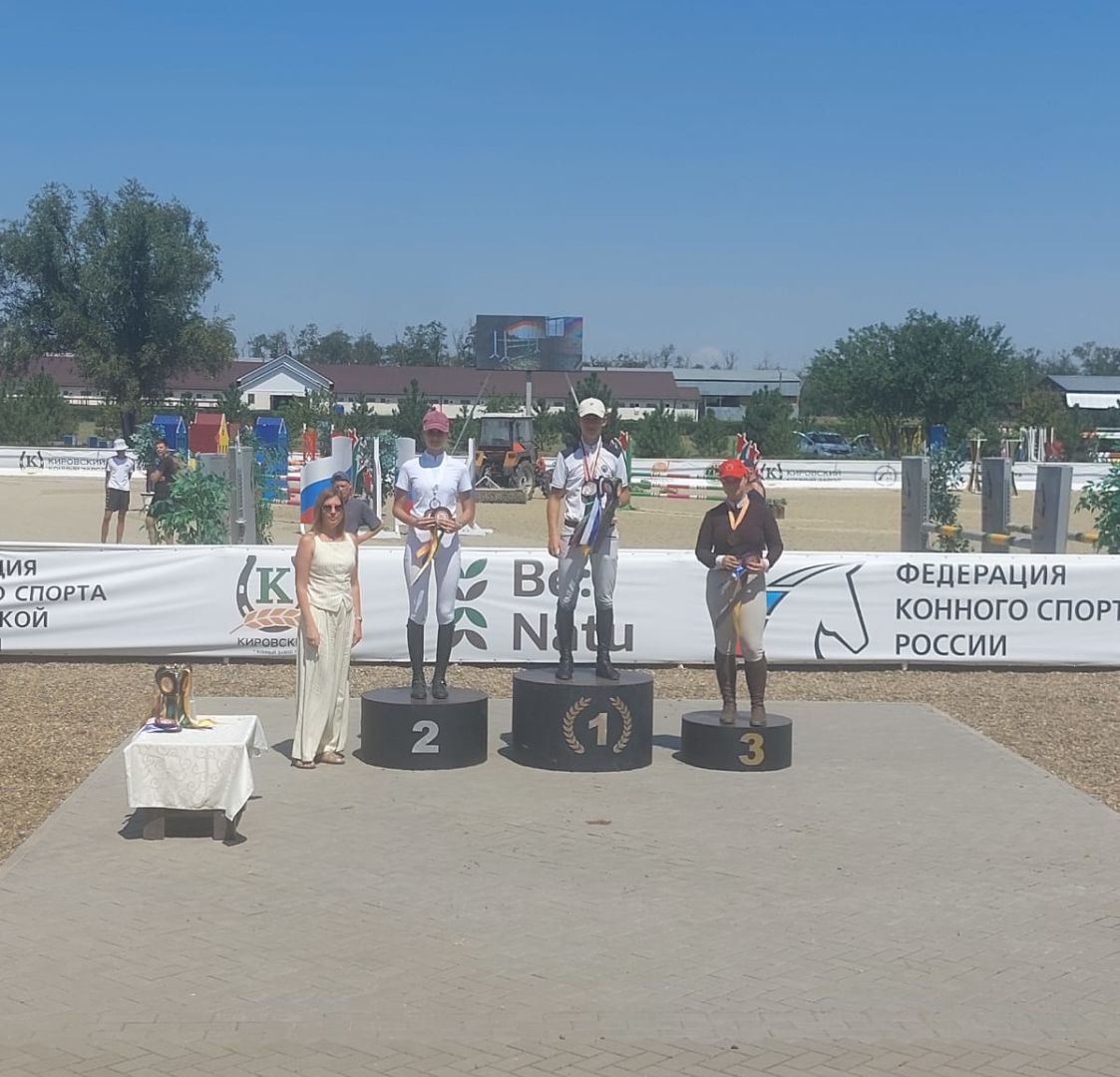 Спортсменки из Ставрополя завоевали 5 медалей на Всероссийских соревнованиях по конкуру