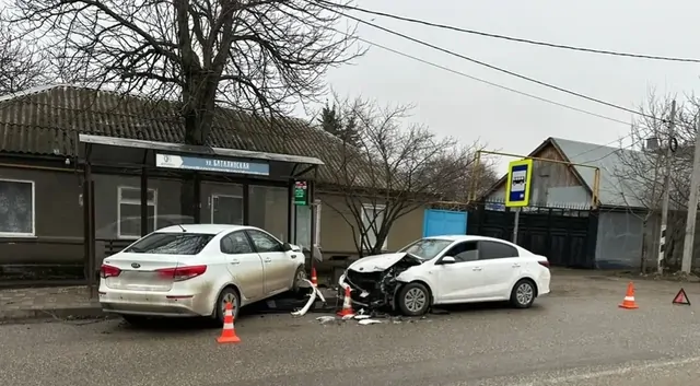 Ушёл пешком: в Предгорном округе ищут водителя, устроившего ДТП с припаркованным авто
