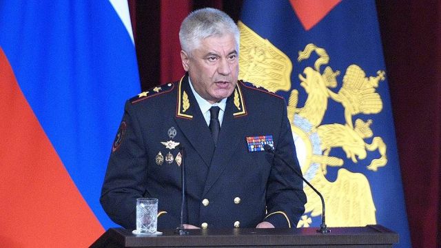 В Ставрополь прибыл министр внутренних дел России Владимир Колокольцев В Ставрополь прибыл министр внутренних дел России Владимир Колокольцев