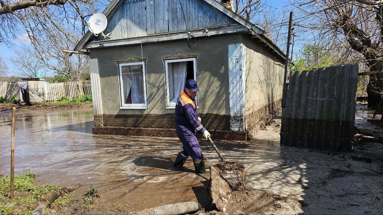 Грязевой поток затопил дома на Ставрополье