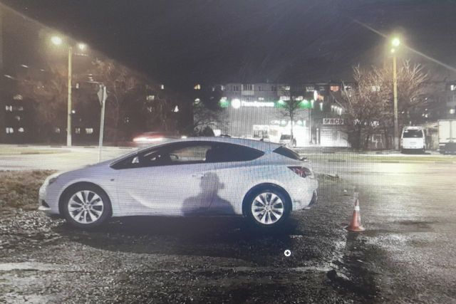 На Ставрополье водитель иномарки, сдавая назад, наехал на пешехода