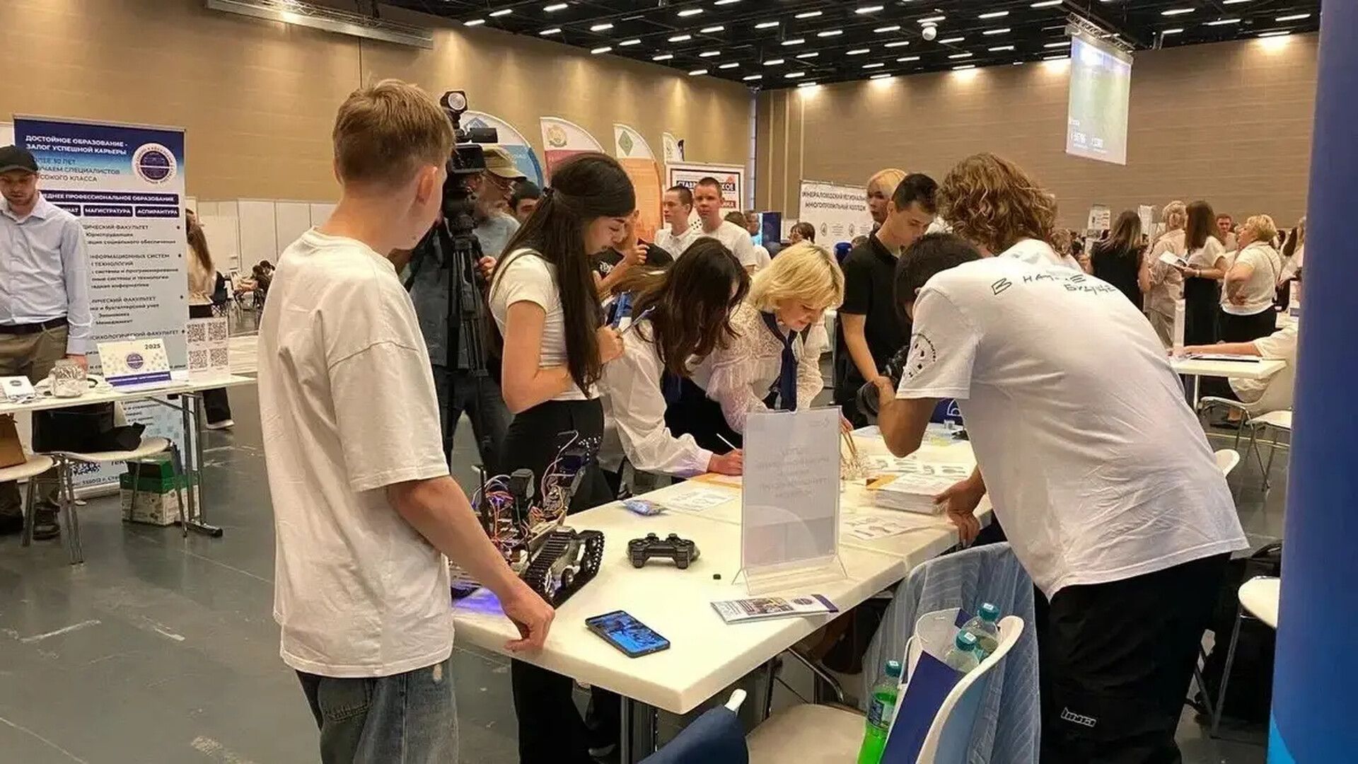 Почти 150 ярмарок трудоустройства провели на Ставрополье с начала года