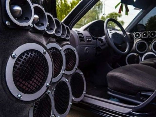 На Ставрополье за нарушение тишины оштрафовали автомобилистов На Ставрополье за нарушение тишины оштрафовали автомобилистов