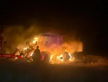 Трактор сгорел ночью в Шпаковском округе