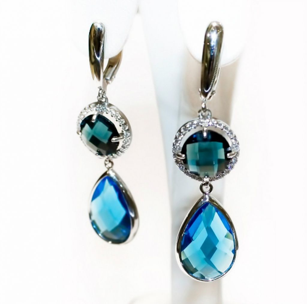 Ко Дню семьи и верности «Алмаз» приготовил подарки по выгодным ценам