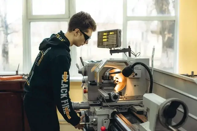 Топ-10 востребованных профессий назвали в кадровом центре Ставрополья