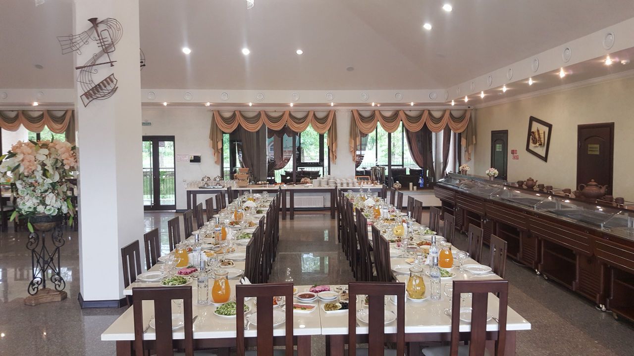 Гостиничный комплекс «Золотые пески» предлагает вместе встретить Новый год