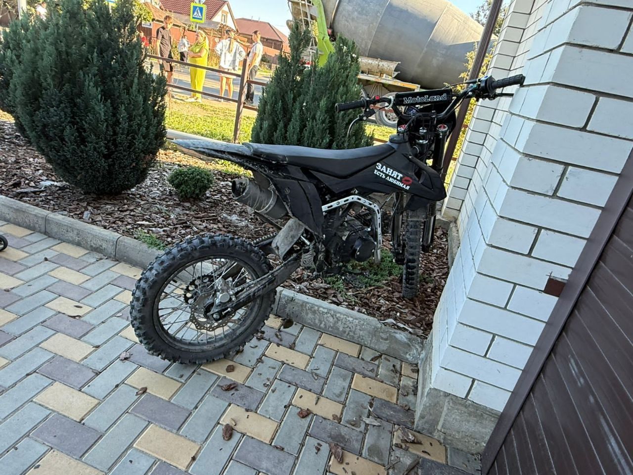 Появились подробности аварии в Михайловске, в которой пострадали трое подростков на питбайках