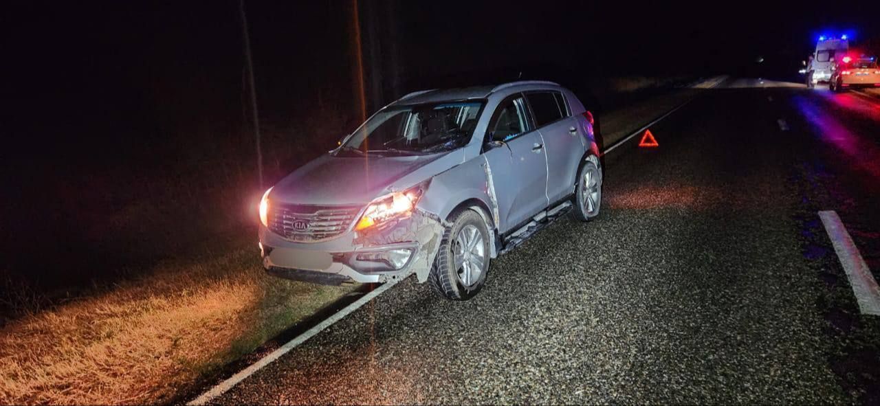 На Ставрополье иномарка насмерть сбила человека на трассе