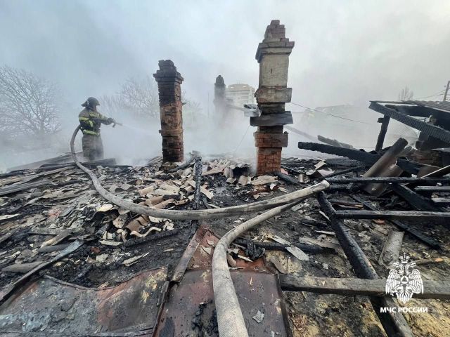 Один человек погиб, еще один пострадал при пожаре в Ставрополе