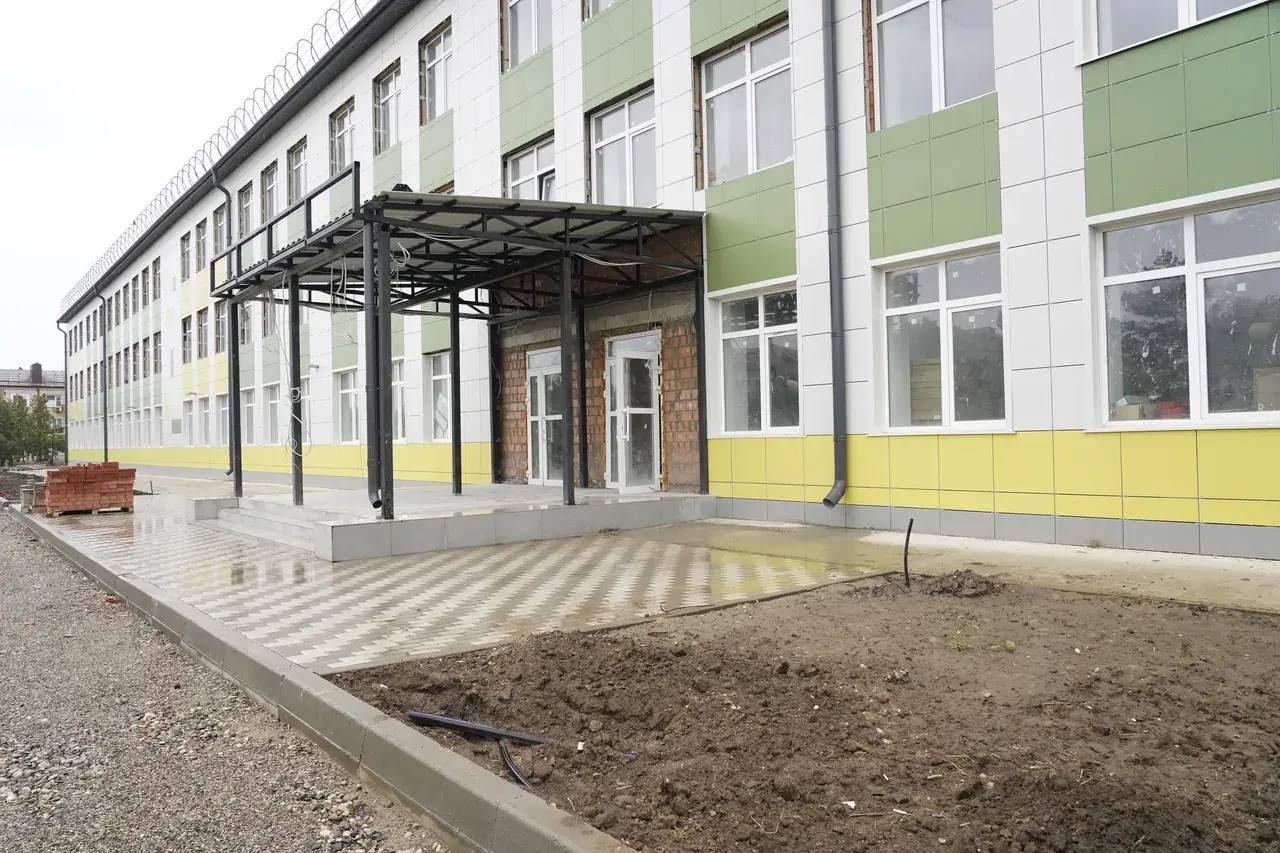 Арзгирскую школу обновят к осени
