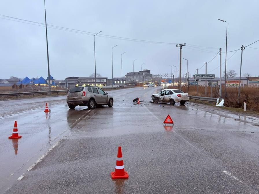 Четыре человека попали в больницу после ДТП на Ставрополье