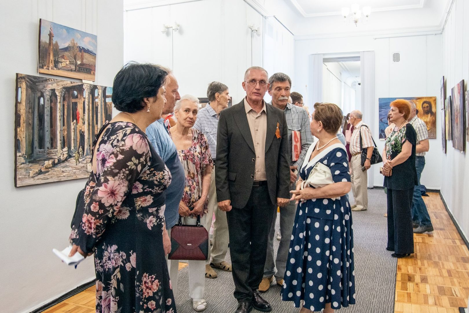 В Ставрополе открылась выставка художника Игоря Хоронько «Время героев»