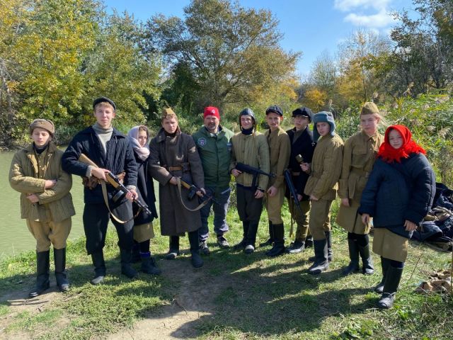 Ставропольские школьники победили в краевом этапе военно-спортивной игры «Зарница» Ставропольские школьники победили в краевом этапе военно-спортивной игры «Зарница»