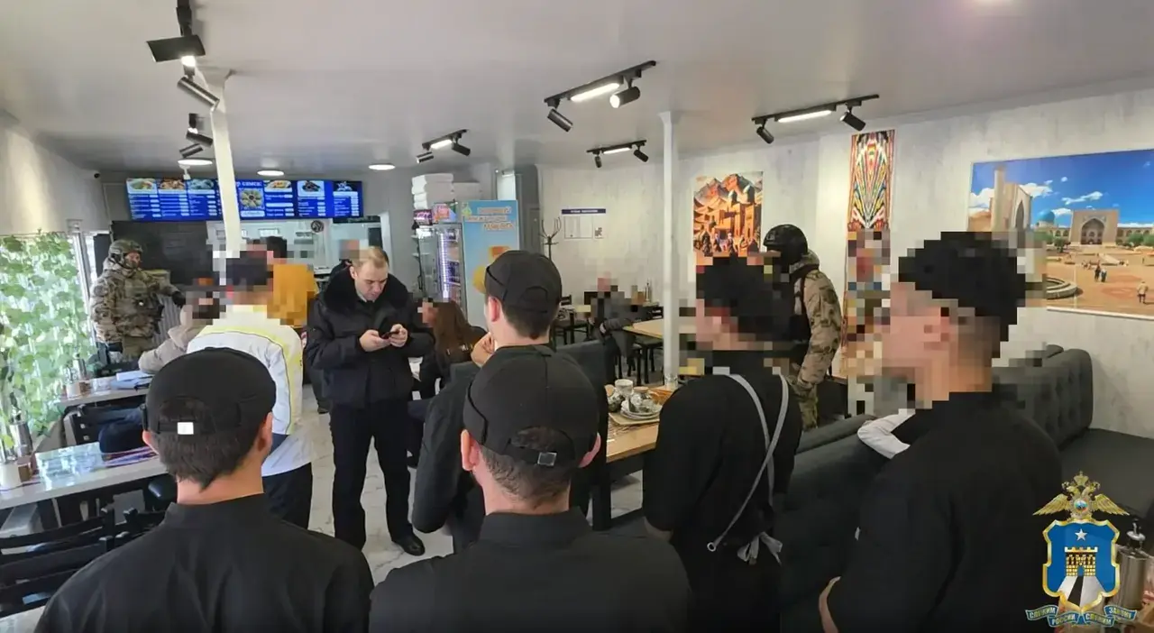 Рейд по выявлению нелегалов прошел на Тухачевском рынке Ставрополя